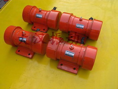 YZS振動(dòng)電機(jī):激振能力強(qiáng)，拆卸方便。